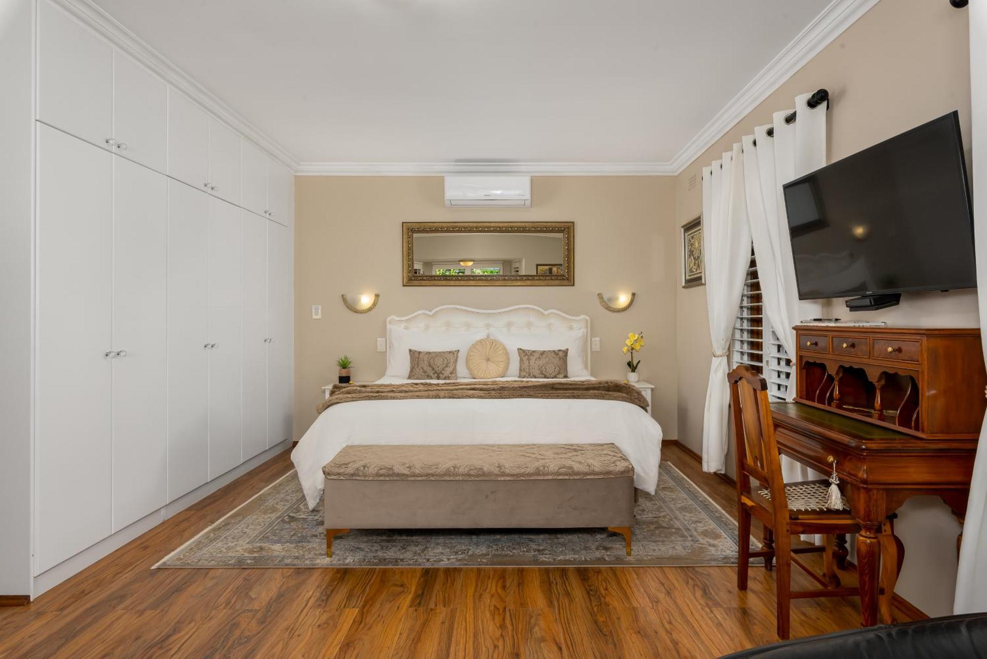 Meerendal Cottage-Affordable Luxury-Private Garden With Pool & Hot Tub Kaapstad Buitenkant foto