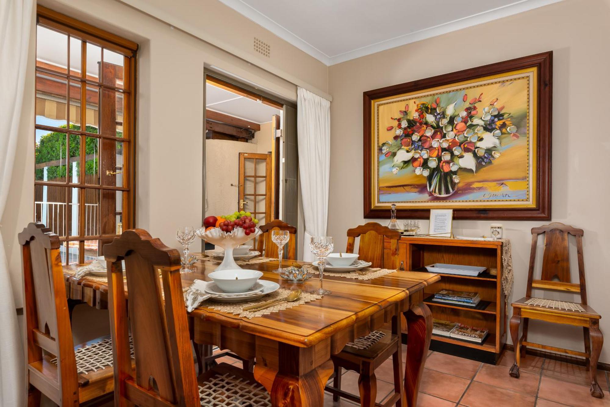 Meerendal Cottage-Affordable Luxury-Private Garden With Pool & Hot Tub Kaapstad Buitenkant foto