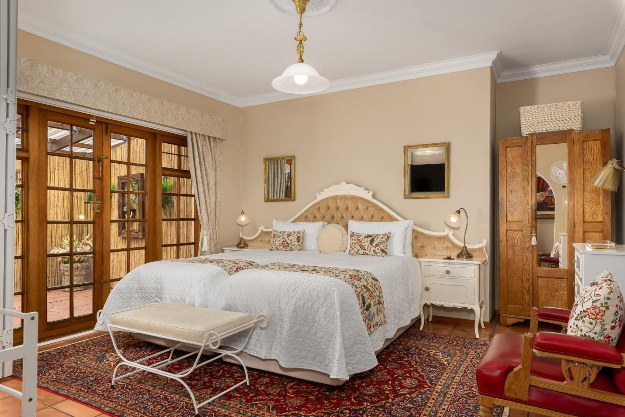 Meerendal Cottage-Affordable Luxury-Private Garden With Pool & Hot Tub Kaapstad Buitenkant foto