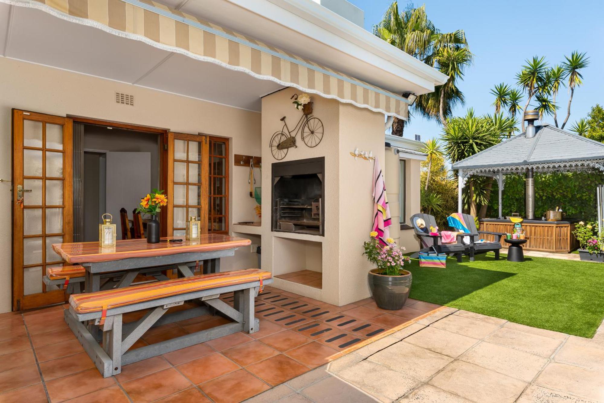 Meerendal Cottage-Affordable Luxury-Private Garden With Pool & Hot Tub Kaapstad Buitenkant foto