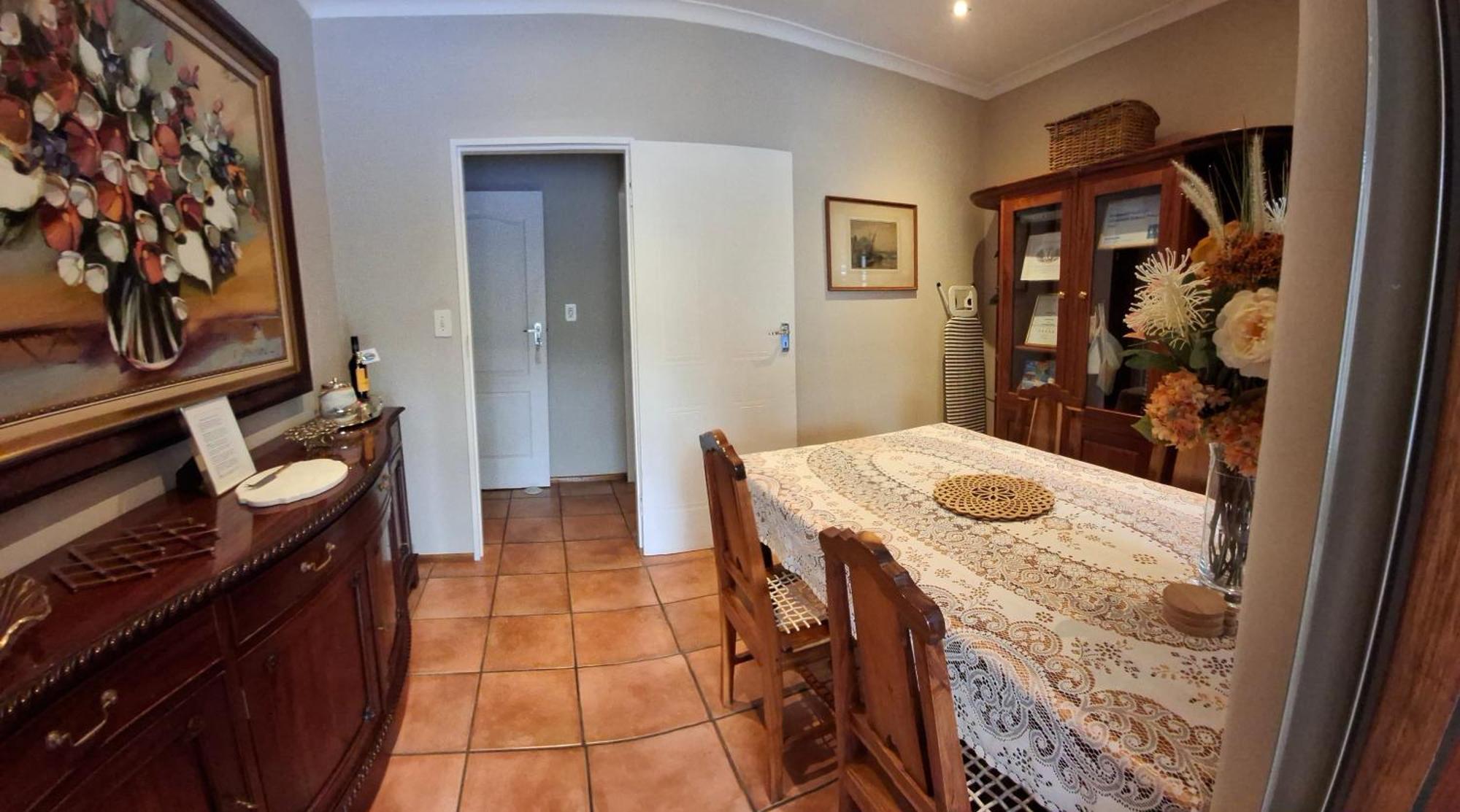 Meerendal Cottage-Affordable Luxury-Private Garden With Pool & Hot Tub Kaapstad Buitenkant foto